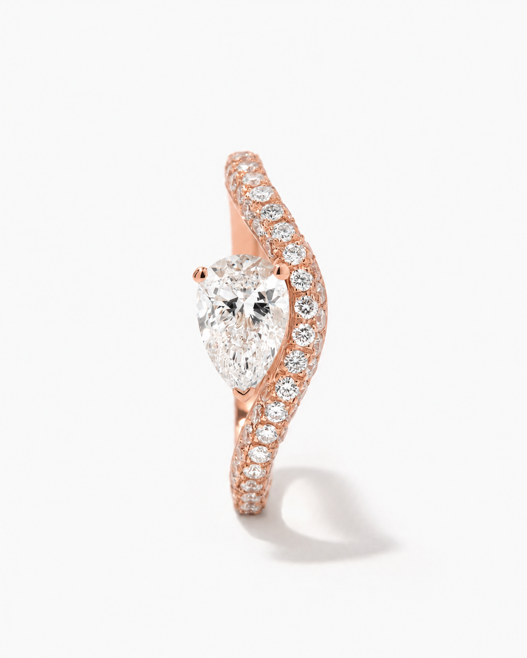 Temperance Solitaire Pavé, Anello