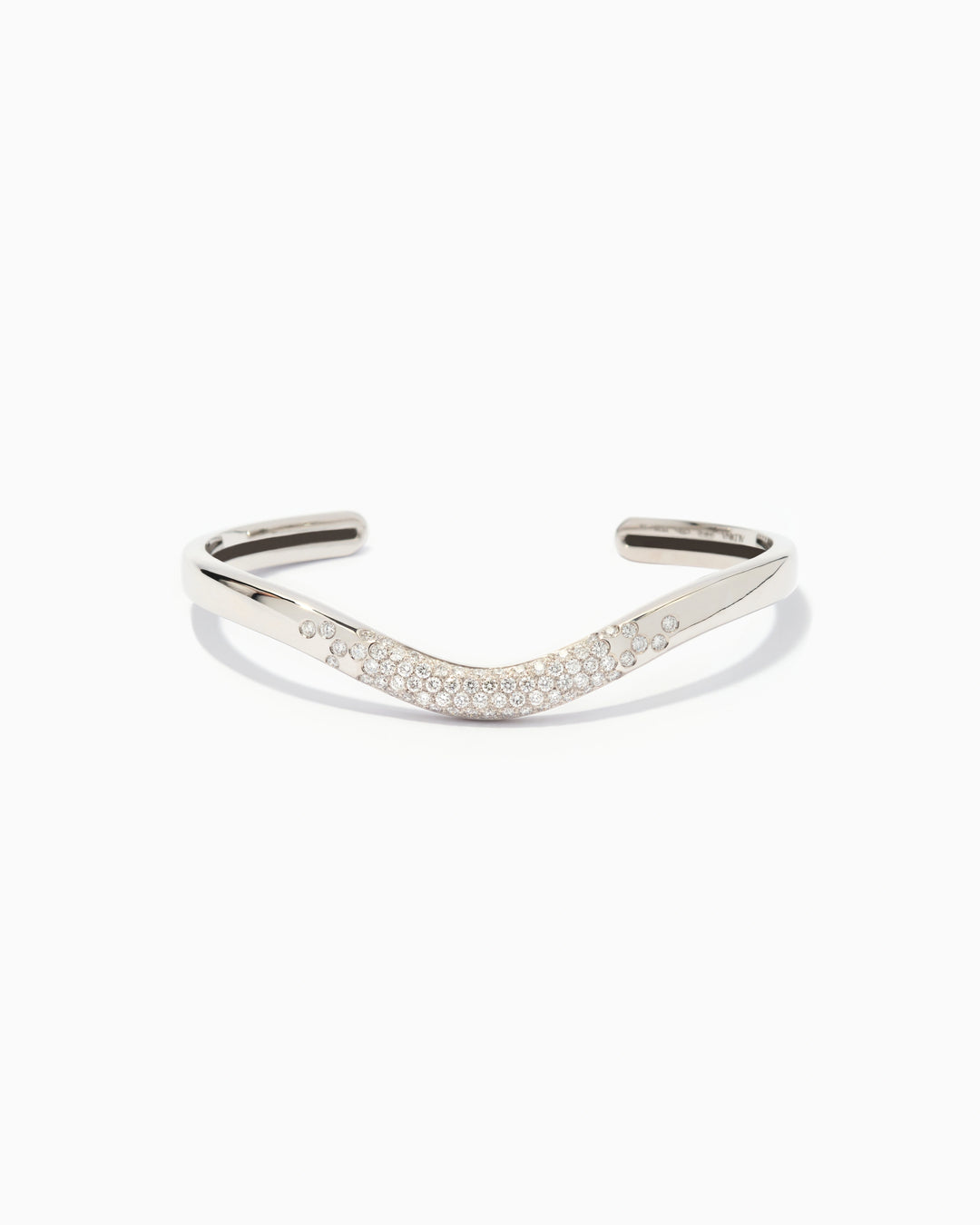 Tempérance Pavé, Ring