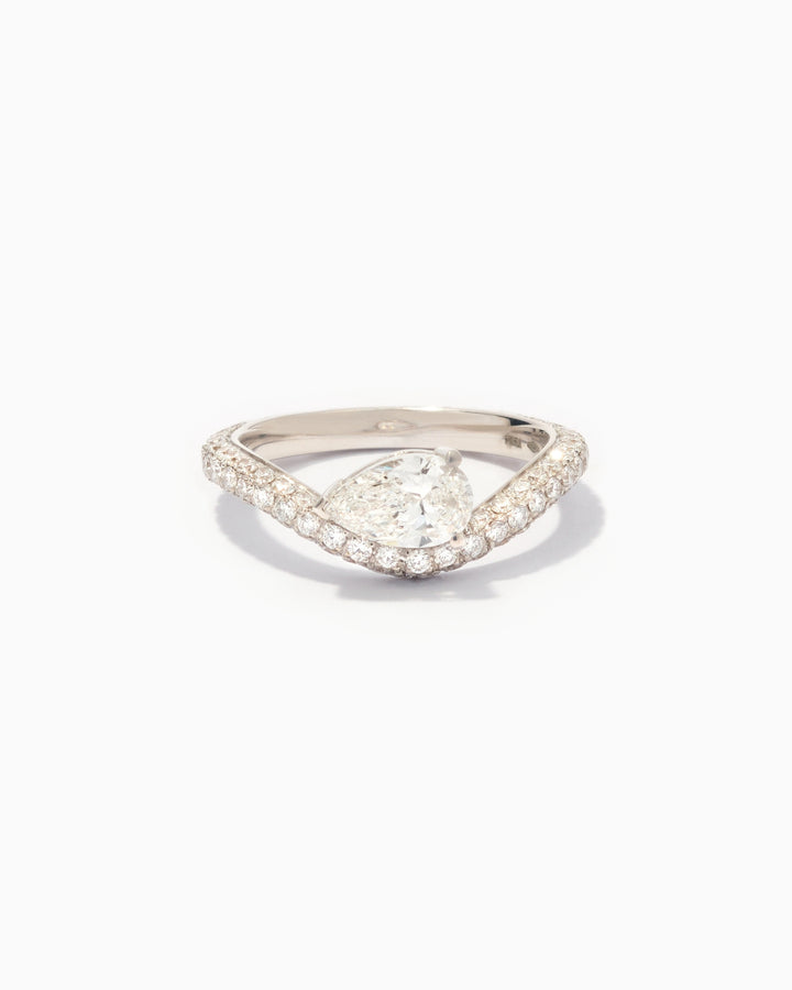 Temperance Solitaire Pavé, Anello