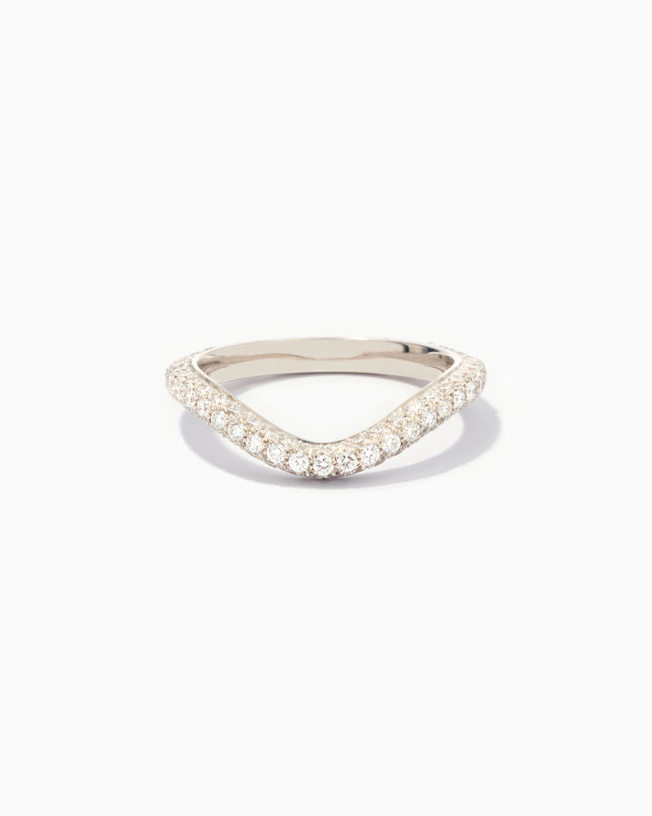 Tempérance Pavé, Anello