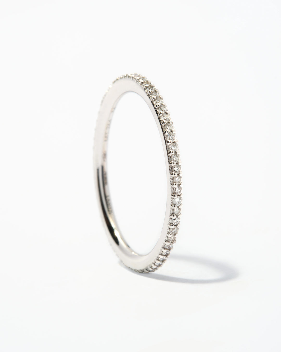 Ixya Single, Anello