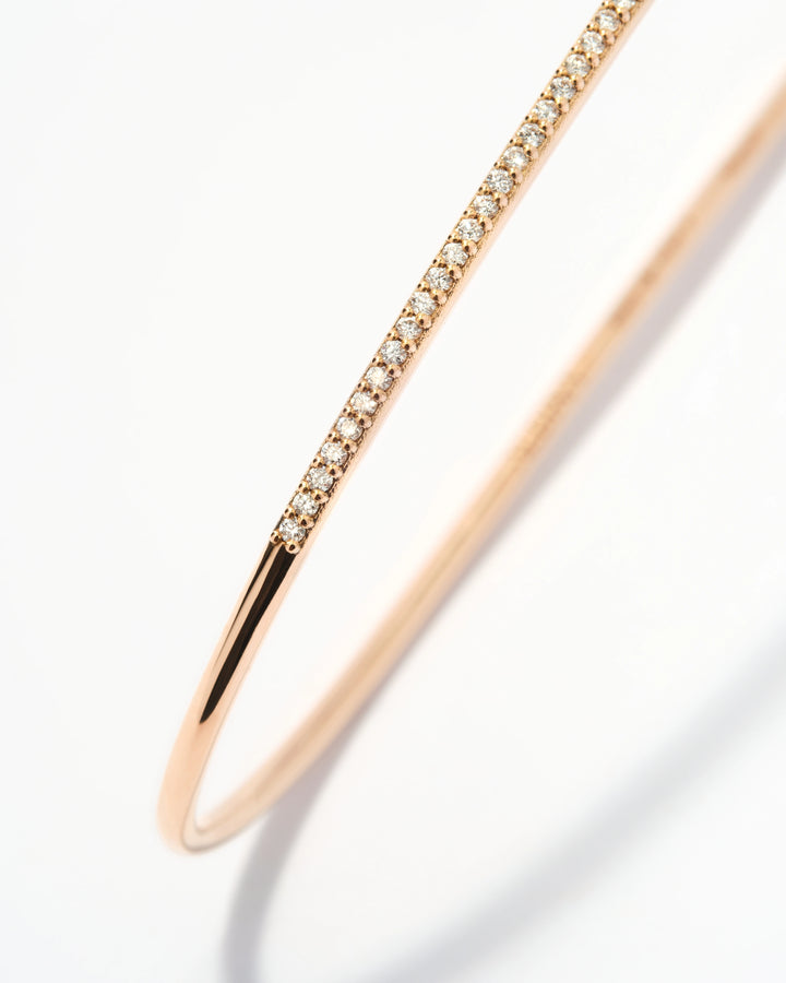 Athena Star, Palm cuff