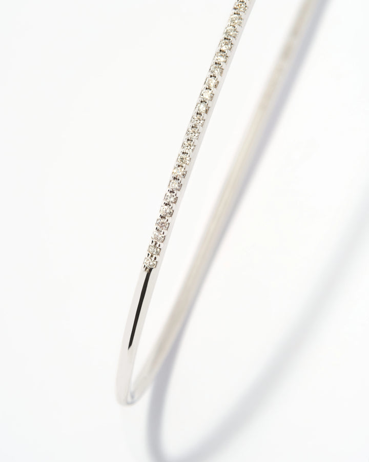 Athena Star, Palm cuff