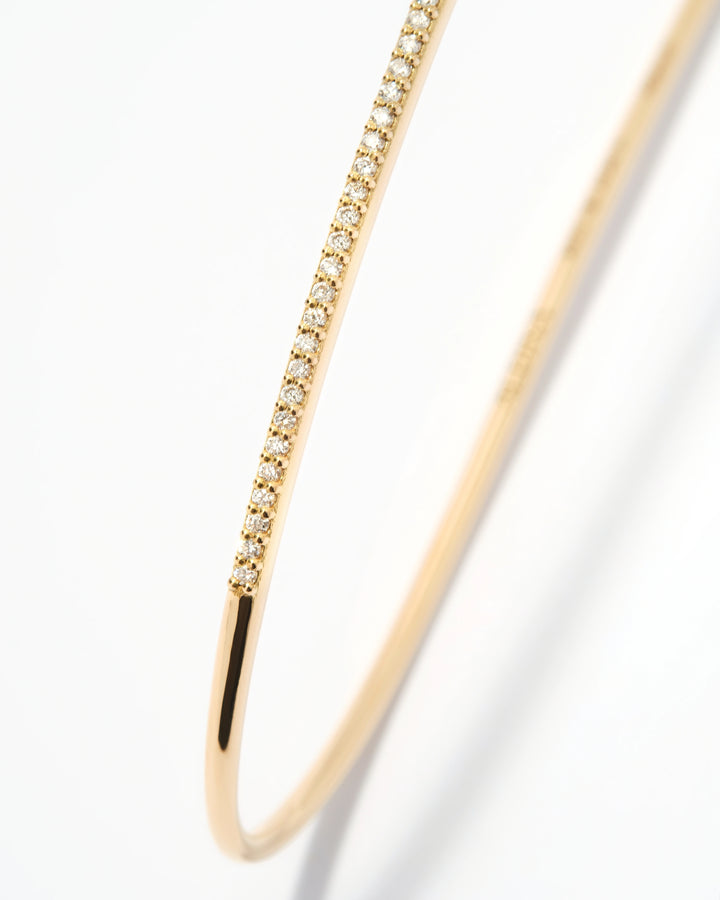 Athena Star, Palm cuff