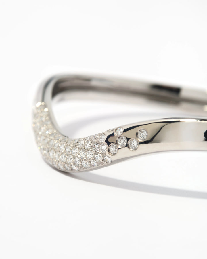 Tempérance Pavé, Ring