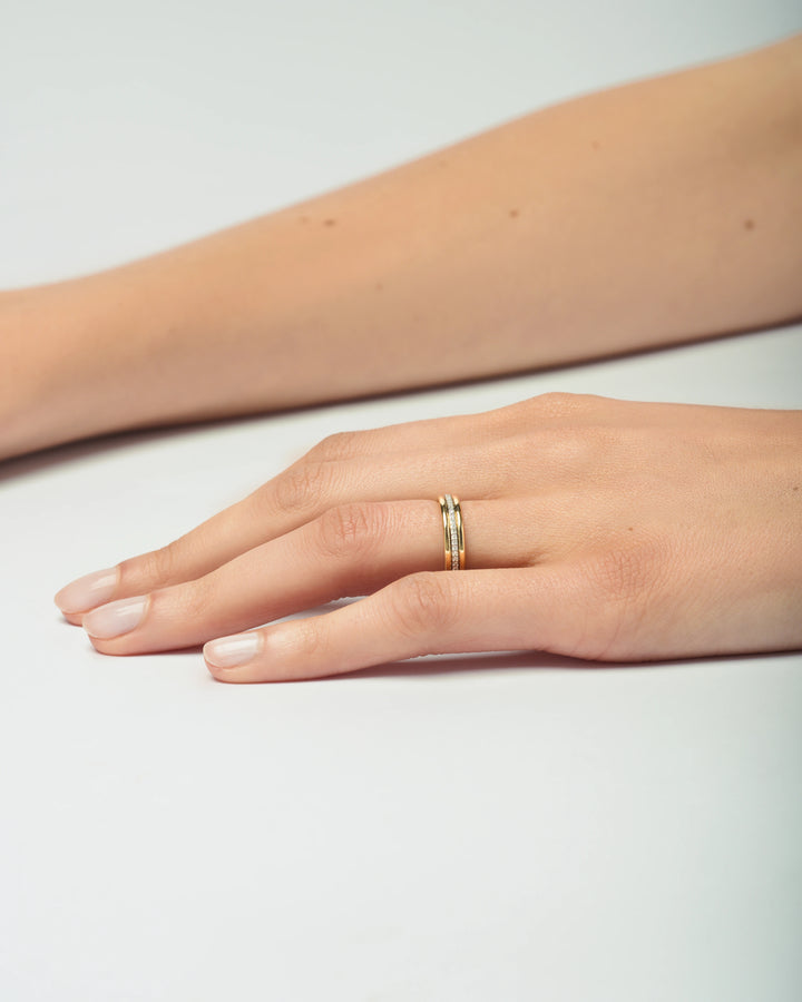 Ixya Triple, Anello