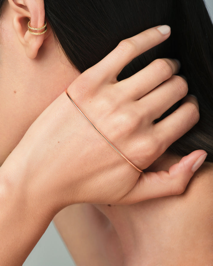 Athena, Palm cuff